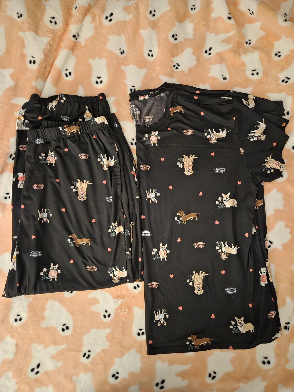 Black Women’s Dog Print Pajama Set - Top & Pants Joyspun Size 2x 18/20